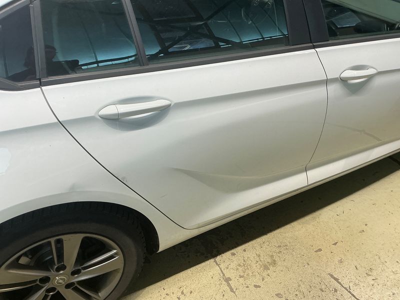Opel Insignia Grand Sport 1.6 CDTI DPF Edition 2018 – снимка 22