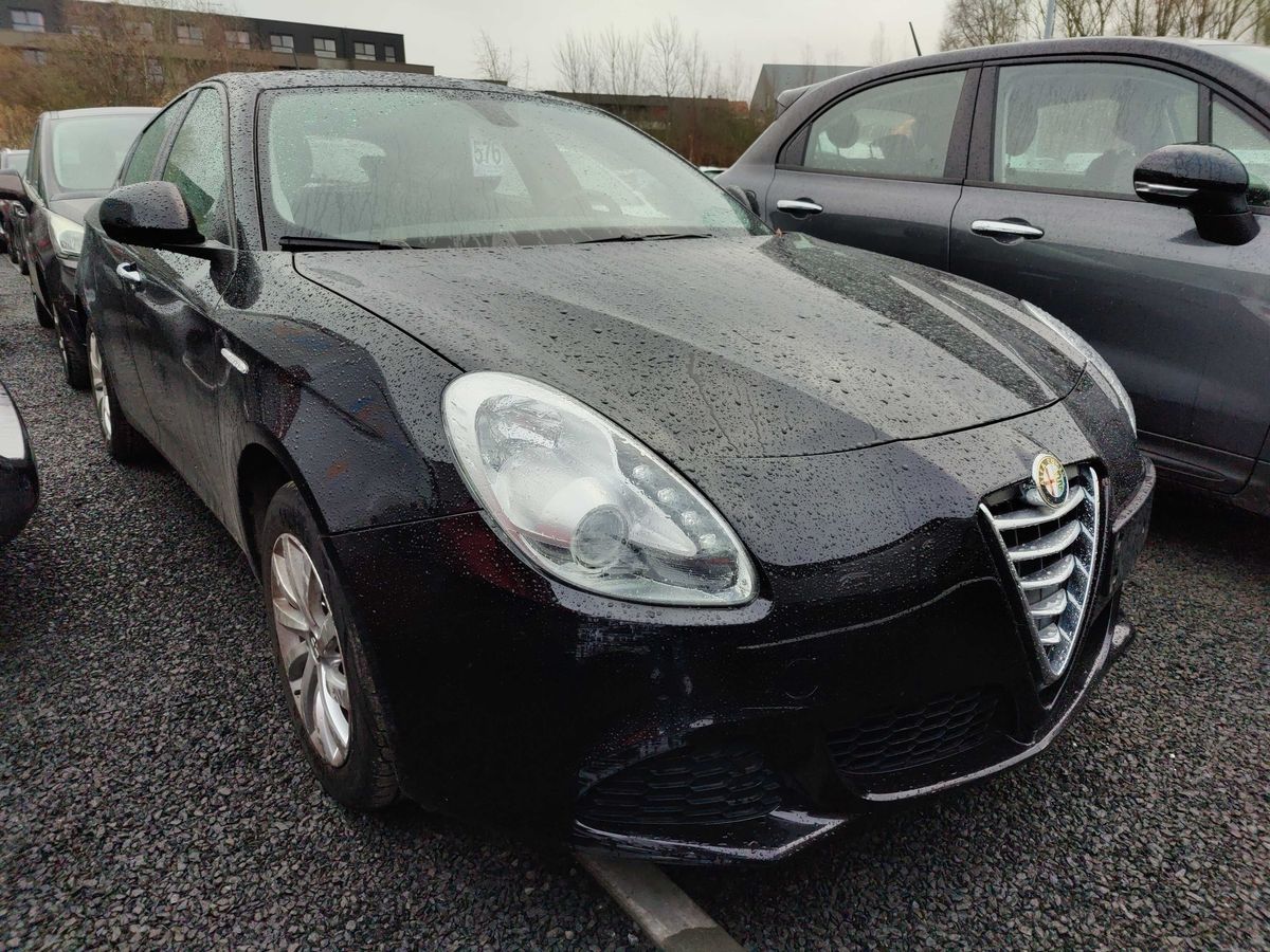 Alfa Romeo 2014 — photo 7