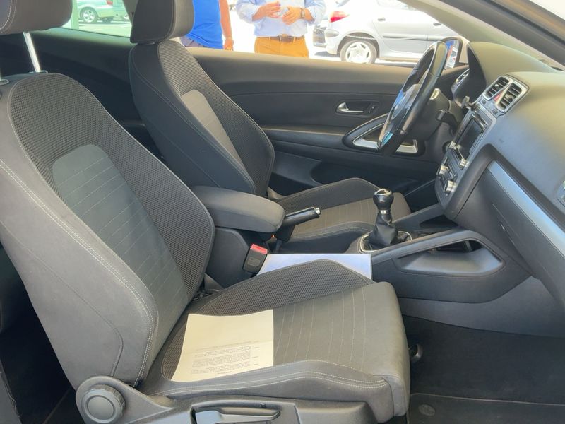 Volkswagen Scirocco 1.4 TSI — zdjęcie 11