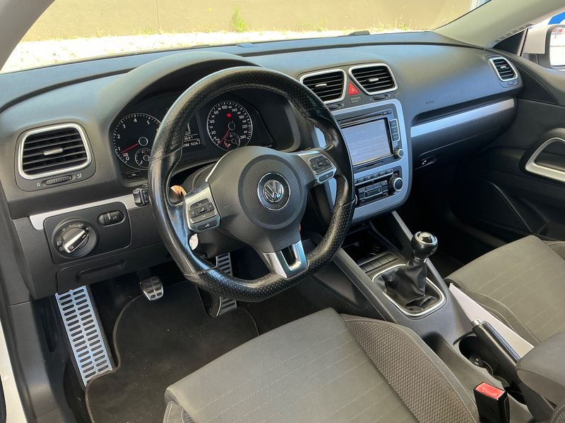 Volkswagen Scirocco 1.4 TSI — zdjęcie 12
