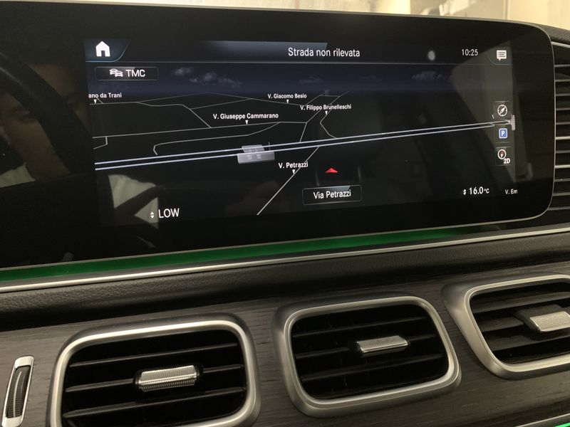 Mercedes-Benz GLE-Klasse GLE 350 de 4Matic AMG Line — zdjęcie 13