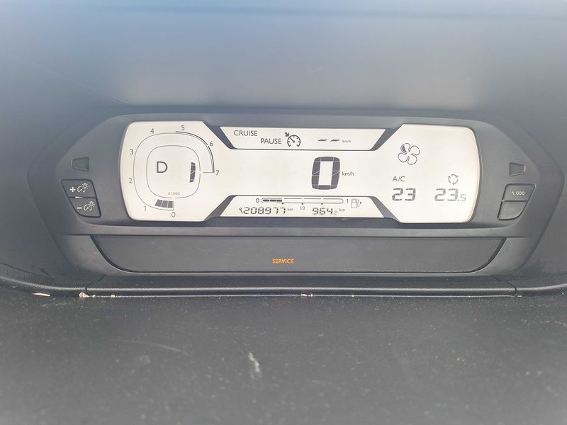 Citroen C4 Grand Spacetourer 1.5 Blue-HDi Business Class — zdjęcie 12