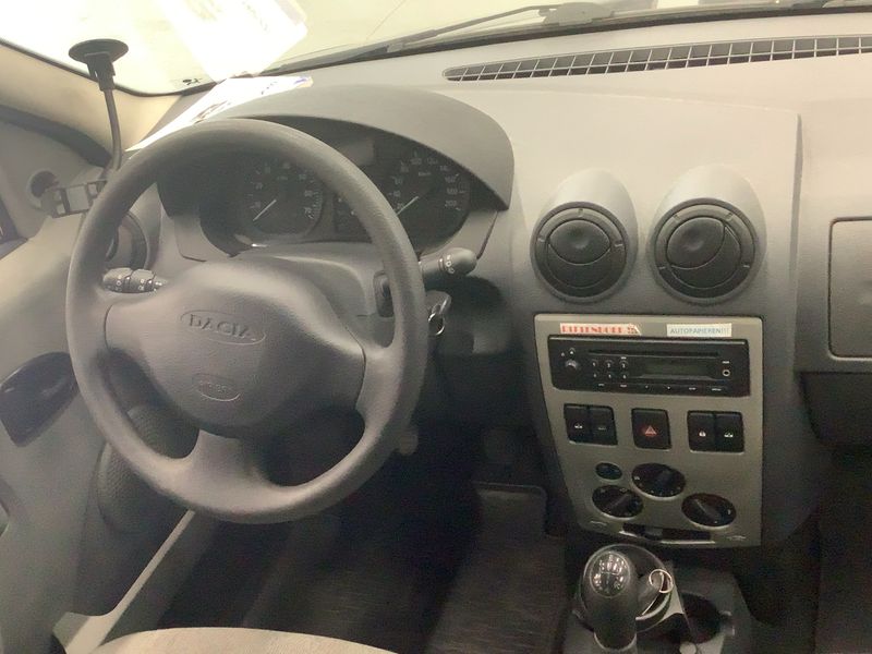 Dacia Logan MCV 1.6 Ambiance — zdjęcie 12