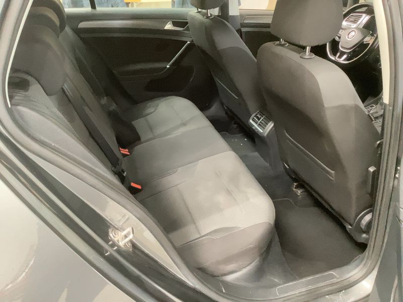 Volkswagen Golf VII 1.6 TDI Comfortline BlueMotion Tech — zdjęcie 14