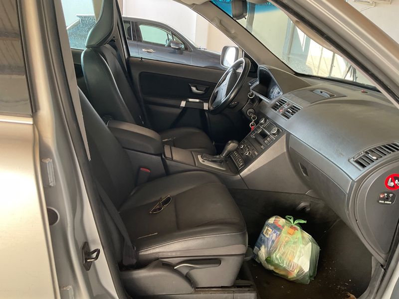 Volvo XC90 2.4 D5 Polar — zdjęcie 11