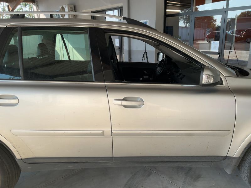 Volvo XC90 2.4 D5 Polar — zdjęcie 7