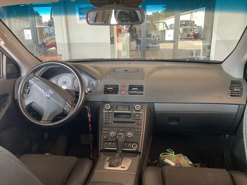 Volvo XC90 2.4 D5 Polar — zdjęcie 12