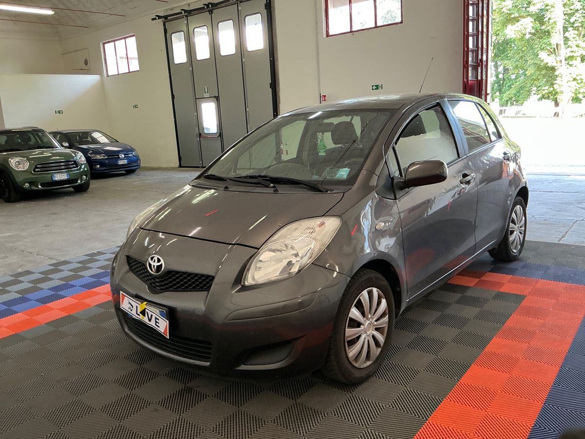Toyota Yaris 2009