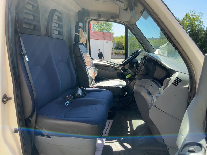 Iveco Daily 2.3 Diesel HKa 29 L Radstand 3000L — zdjęcie 11