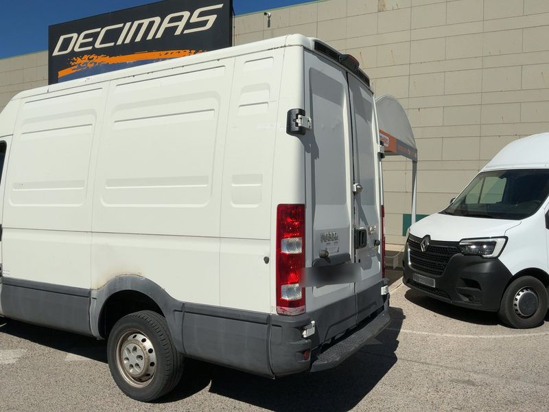 Iveco Daily 2.3 Diesel HKa 29 L Radstand 3000L — zdjęcie 3