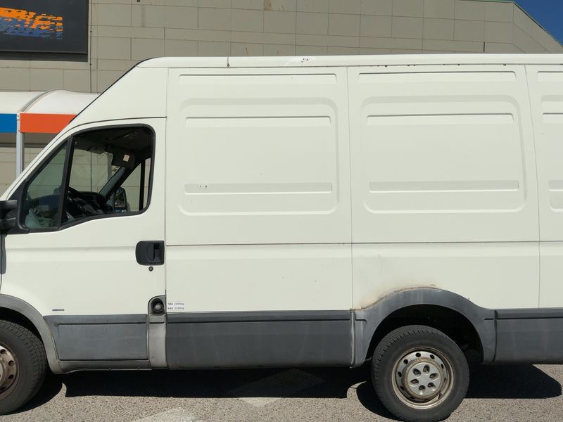 Iveco Daily 2.3 Diesel HKa 29 L Radstand 3000L — zdjęcie 4