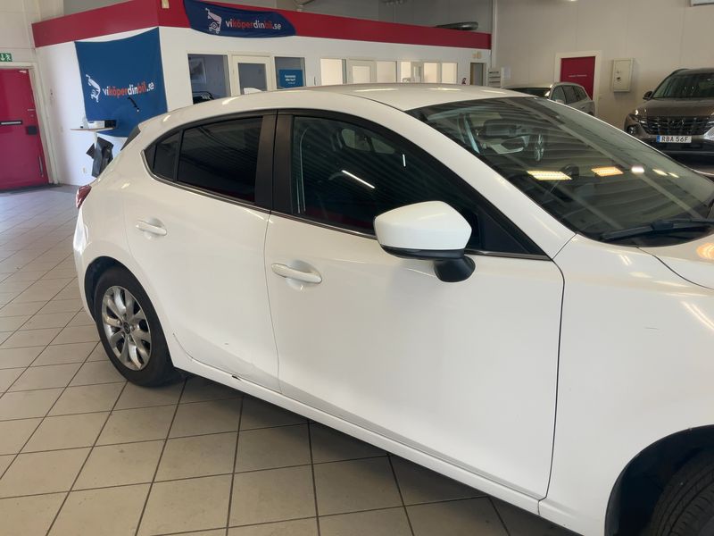 Mazda 3 2.0 Center-Line — zdjęcie 7