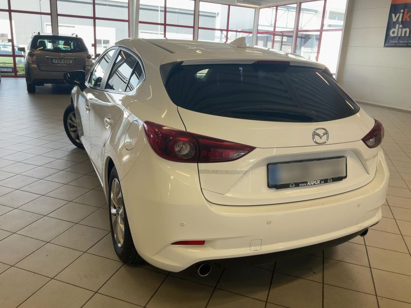 Mazda 3 2.0 Center-Line — zdjęcie 3
