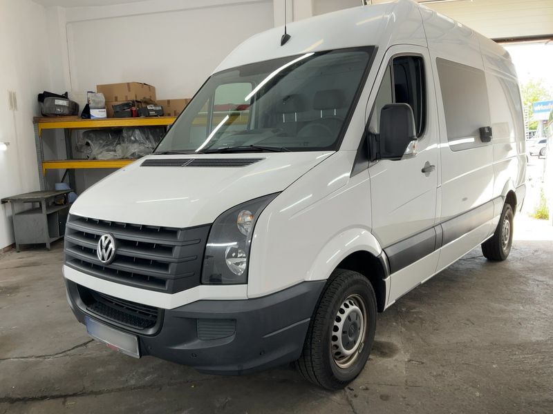 Volkswagen Crafter 2.0 TDI Kasten 35 mittlerer Radstand mit Hochdach — zdjęcie 1