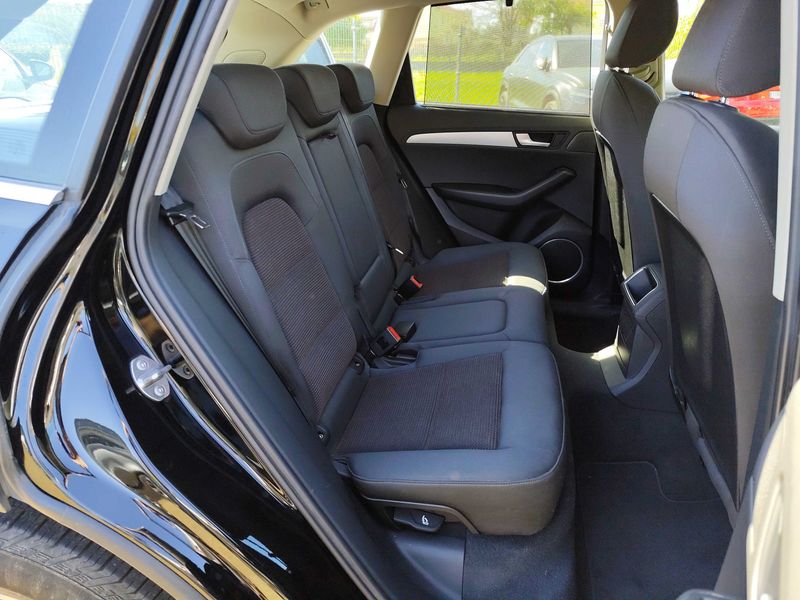 Audi Q5 2.0 TDI quattro — zdjęcie 13