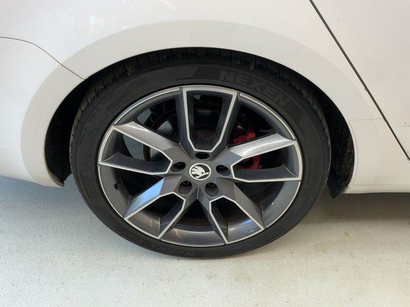 Skoda Octavia 2.0 TDI RS 2014 – снимка 9