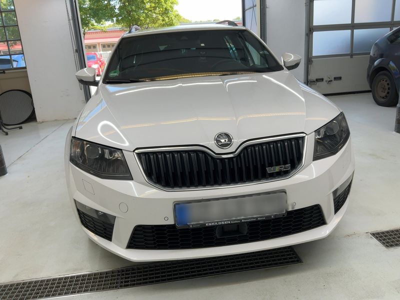 Skoda Octavia 2.0 TDI RS 2014 – снимка 14