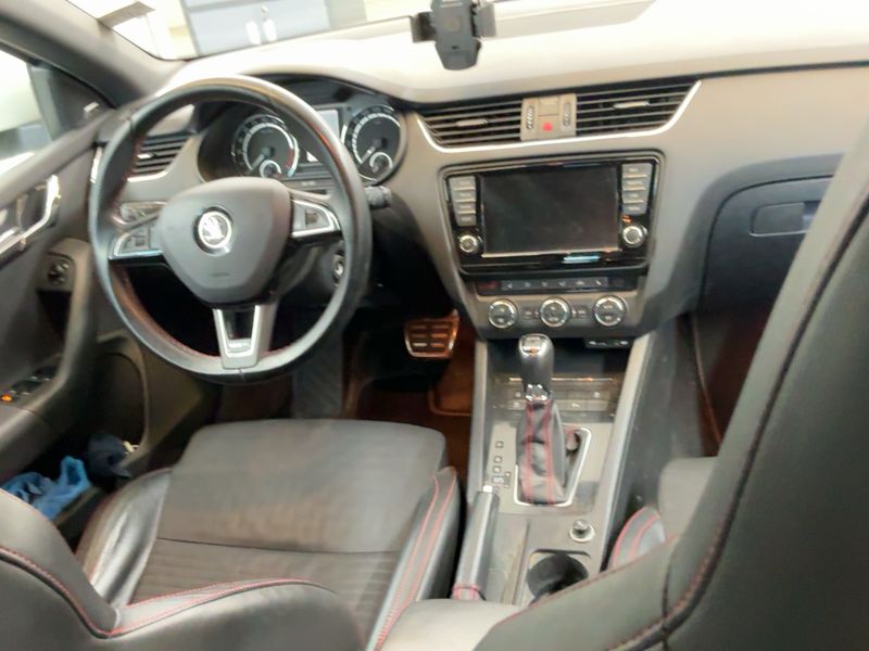 Skoda Octavia 2.0 TDI RS 2014 – снимка 18