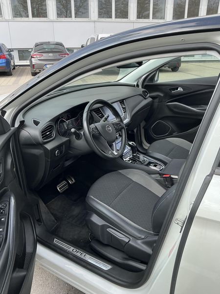 Opel Grandland X 1.6 Turbo INNOVATION — zdjęcie 11