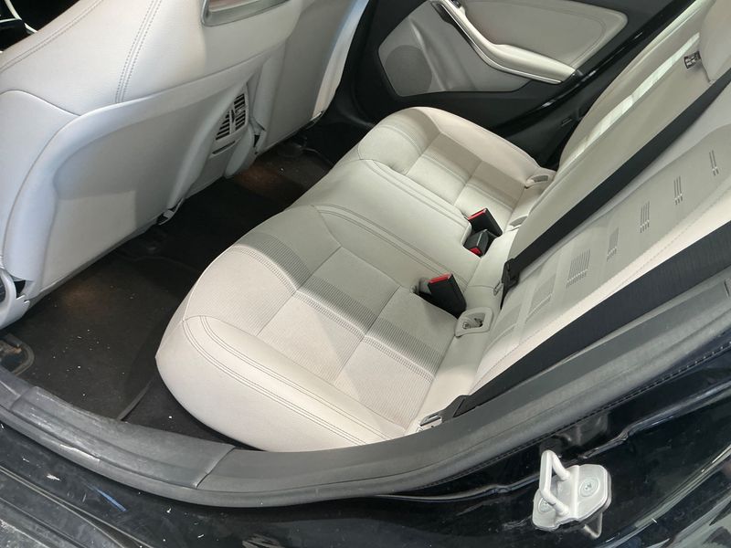 Mercedes-Benz CLA-Klasse CLA 220 Shooting Brake Urban 2017 – снимка 29