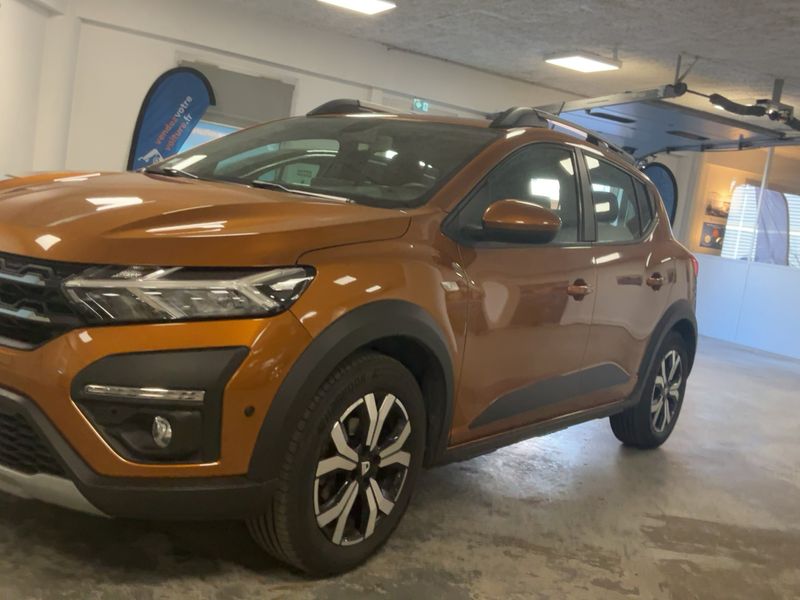 Dacia Sandero 1.0 TCe LPG Stepway Comfort — zdjęcie 2