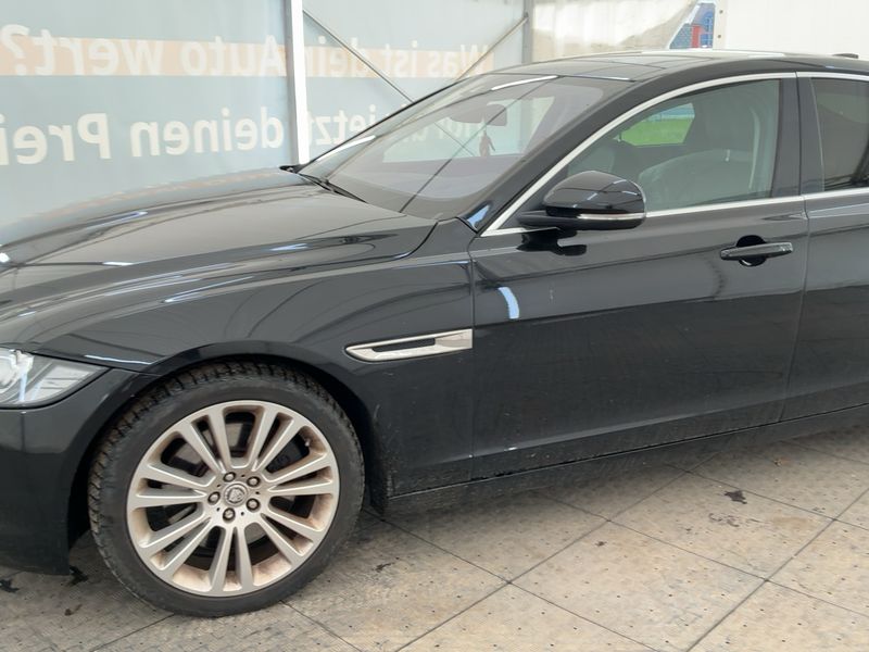 2016 Jaguar XF