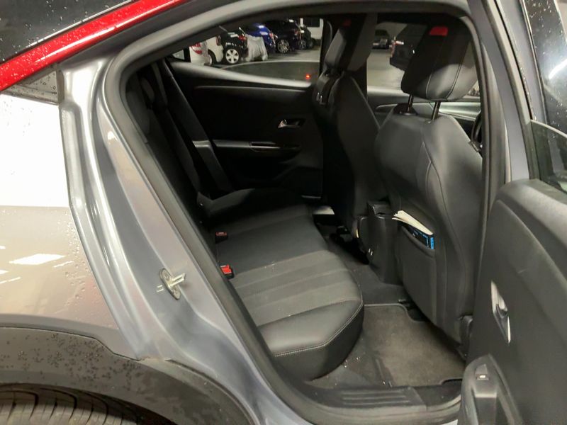 Opel Mokka X 1.2 Turbo GS Line — zdjęcie 14