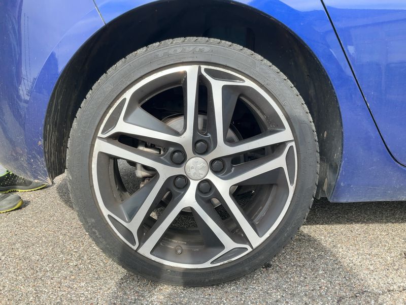 Peugeot 308 1.6 Blue-HDi Allure 2018 – снимка 9
