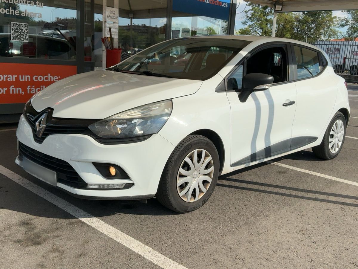 Renault Clio 2019 — photo 1
