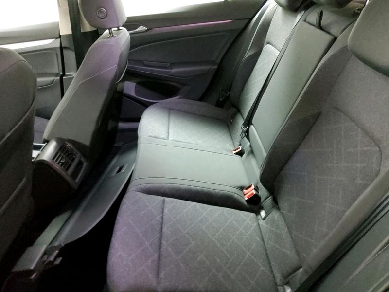 Volkswagen Golf VIII 2.0 TDI Life — zdjęcie 12