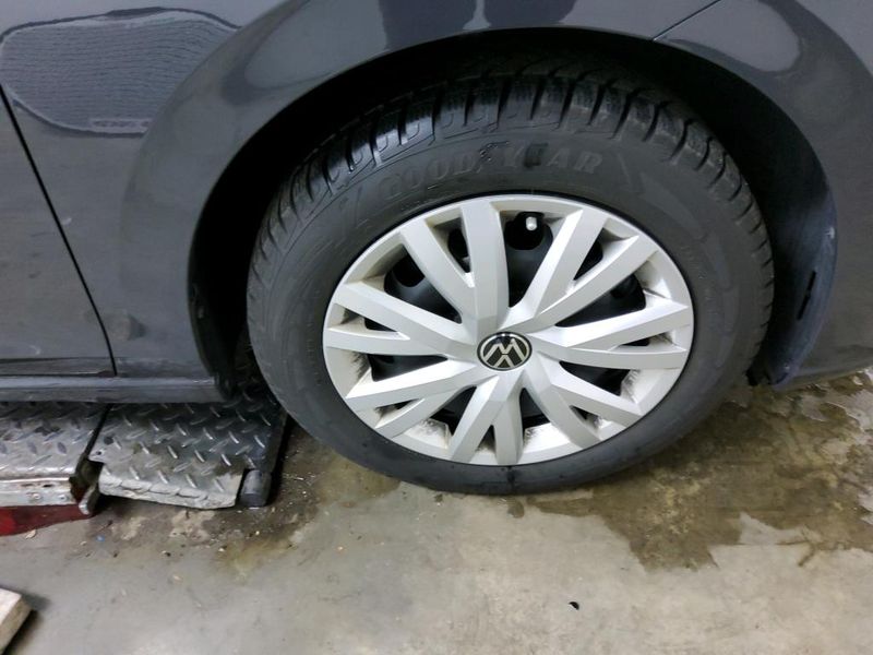 Volkswagen Golf VIII 2.0 TDI Life — zdjęcie 24