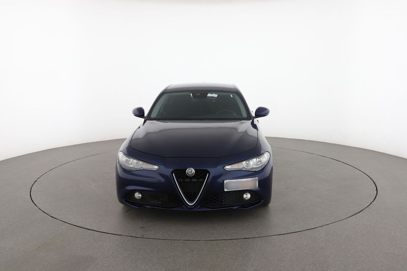 Alfa Romeo Giulia 2.2 JTDM Basis — zdjęcie 9