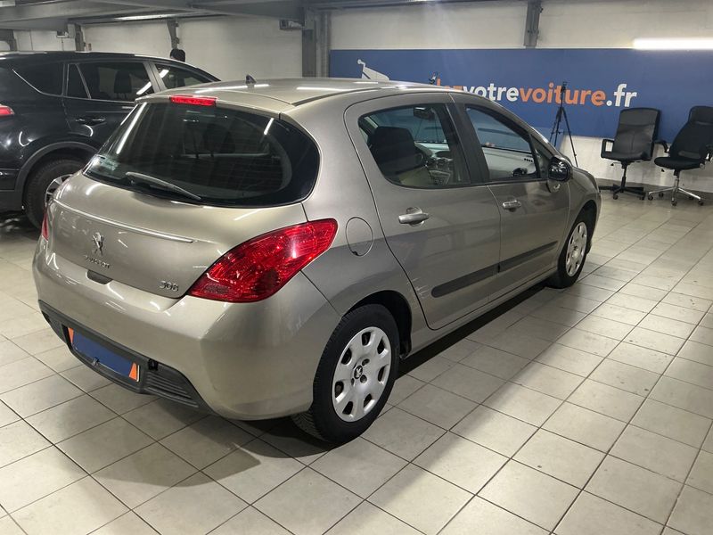Peugeot 308 1.6 HDi Access — zdjęcie 2
