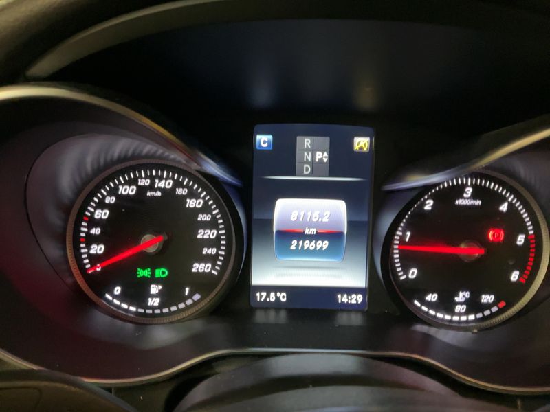 Mercedes-Benz GLC-Klasse GLC 220 4Matic AMG Line — zdjęcie 13