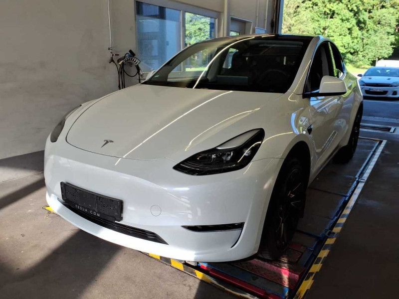 Tesla Model 2023