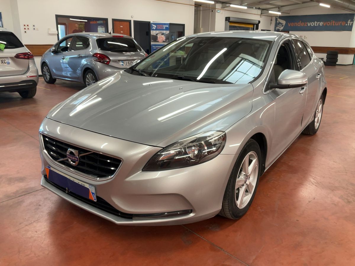 Volvo V40 2.0 D2 Summum