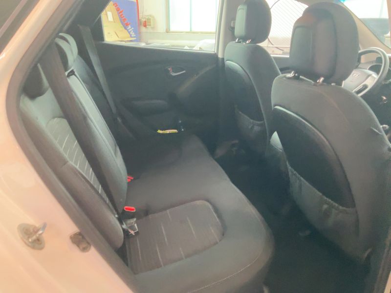 Hyundai ix35 1.6 FIFA World Cup Edition 2WD — zdjęcie 14