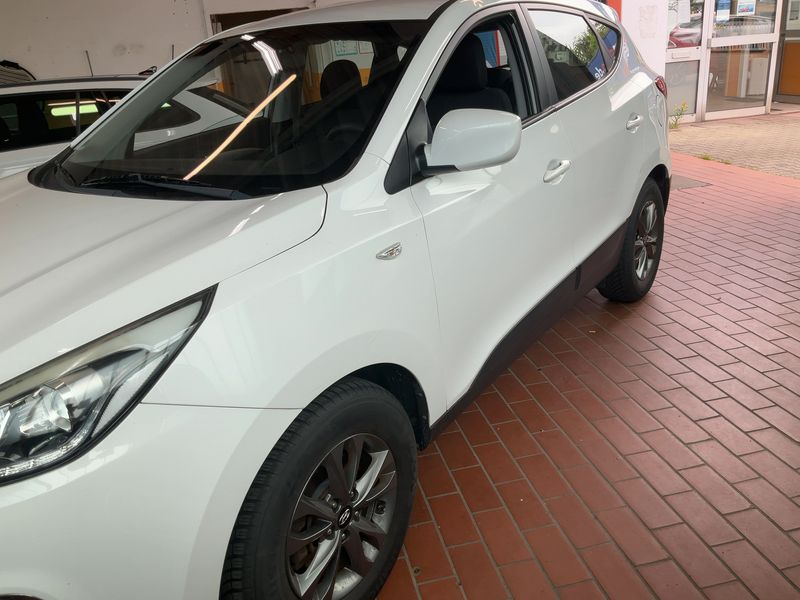 Hyundai ix35 1.6 FIFA World Cup Edition 2WD — zdjęcie 2