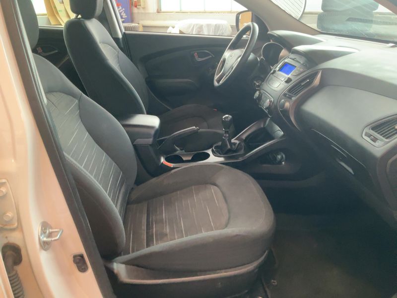 Hyundai ix35 1.6 FIFA World Cup Edition 2WD — zdjęcie 11