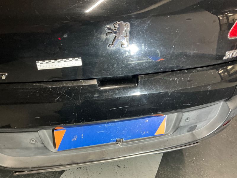 Peugeot 3008 2.0 HDi Féline 2012 – снимка 31