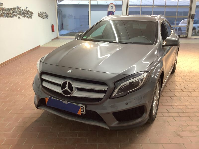 Mercedes-Benz GLA-Klasse