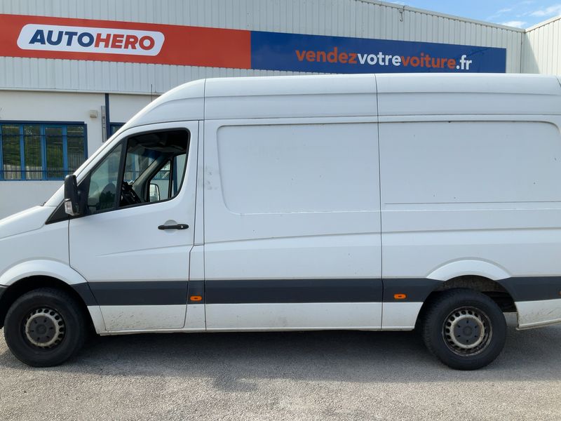 Volkswagen Crafter 2.0 TDI Kasten 35 mittlerer Radstand mit Hochdach — zdjęcie 4