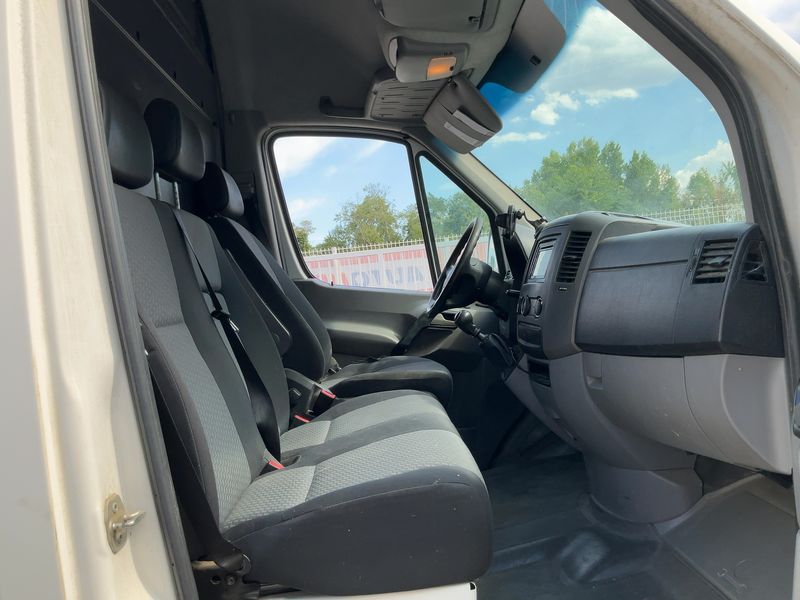 Volkswagen Crafter 2.0 TDI Kasten 35 mittlerer Radstand mit Hochdach — zdjęcie 11