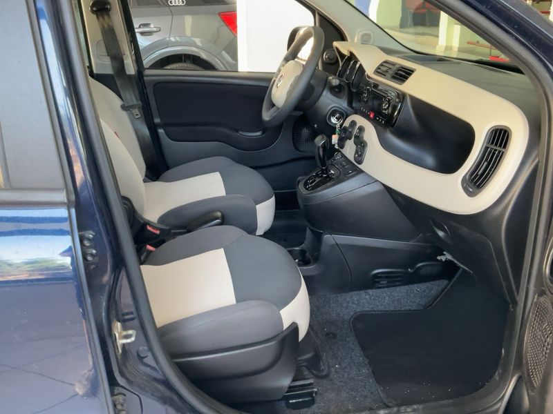 Fiat Panda 0.9 Lounge — zdjęcie 11