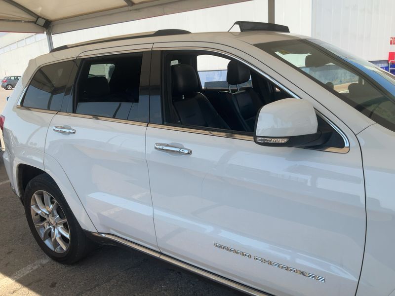 Jeep Grand Cherokee 3.0 CRD Summit — zdjęcie 7