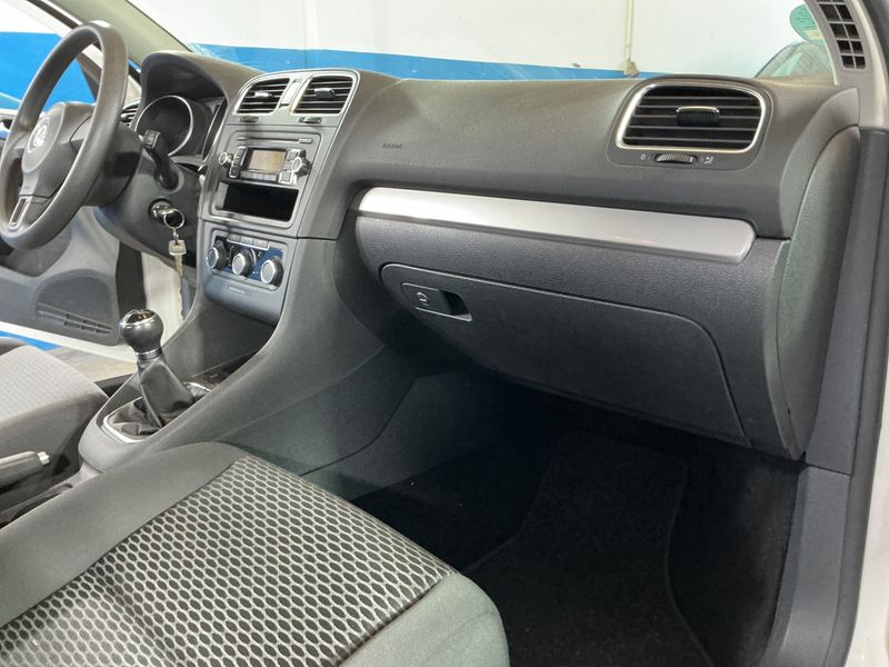 Volkswagen Golf VI 1.2 TSI Trendline 2011 – снимка 23