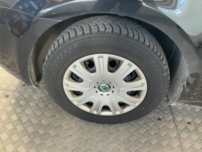Skoda Octavia 1.6 TDI Elegance 4x4 2014 – снимка 3