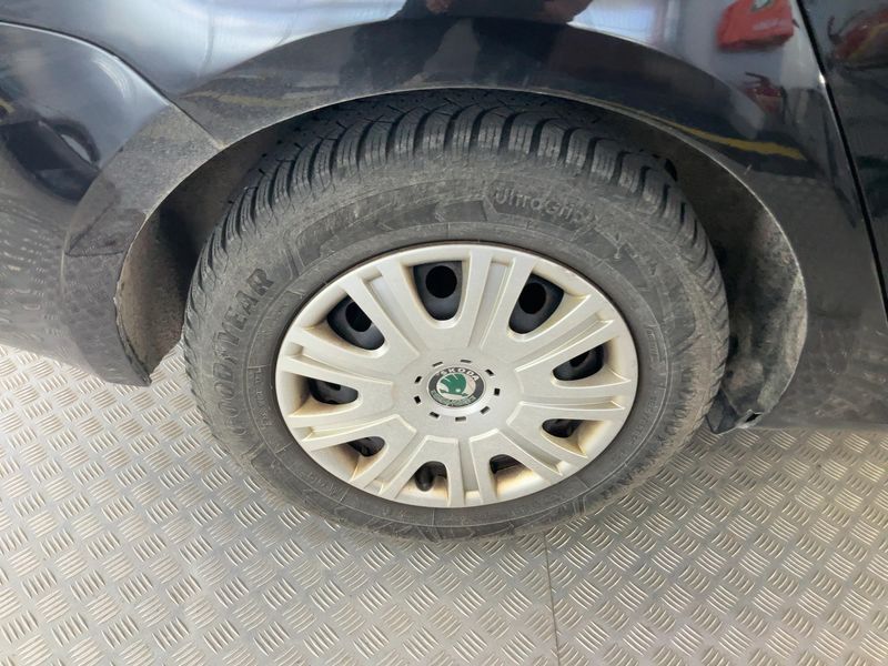 Skoda Octavia 1.6 TDI Elegance 4x4 2014 – снимка 9