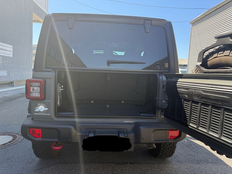 Jeep Wrangler 2.0 TGDi Rubicon — zdjęcie 9