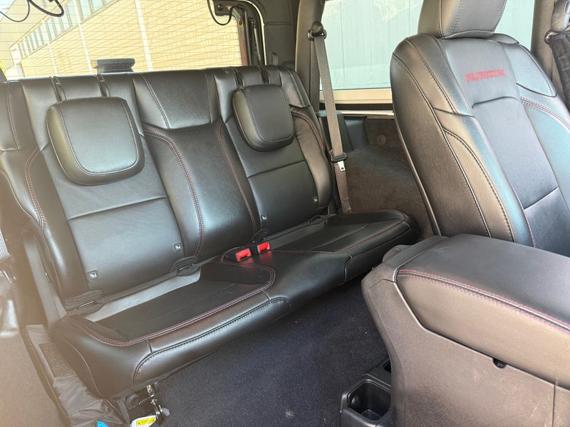 Jeep Wrangler 2.0 TGDi Rubicon — zdjęcie 13